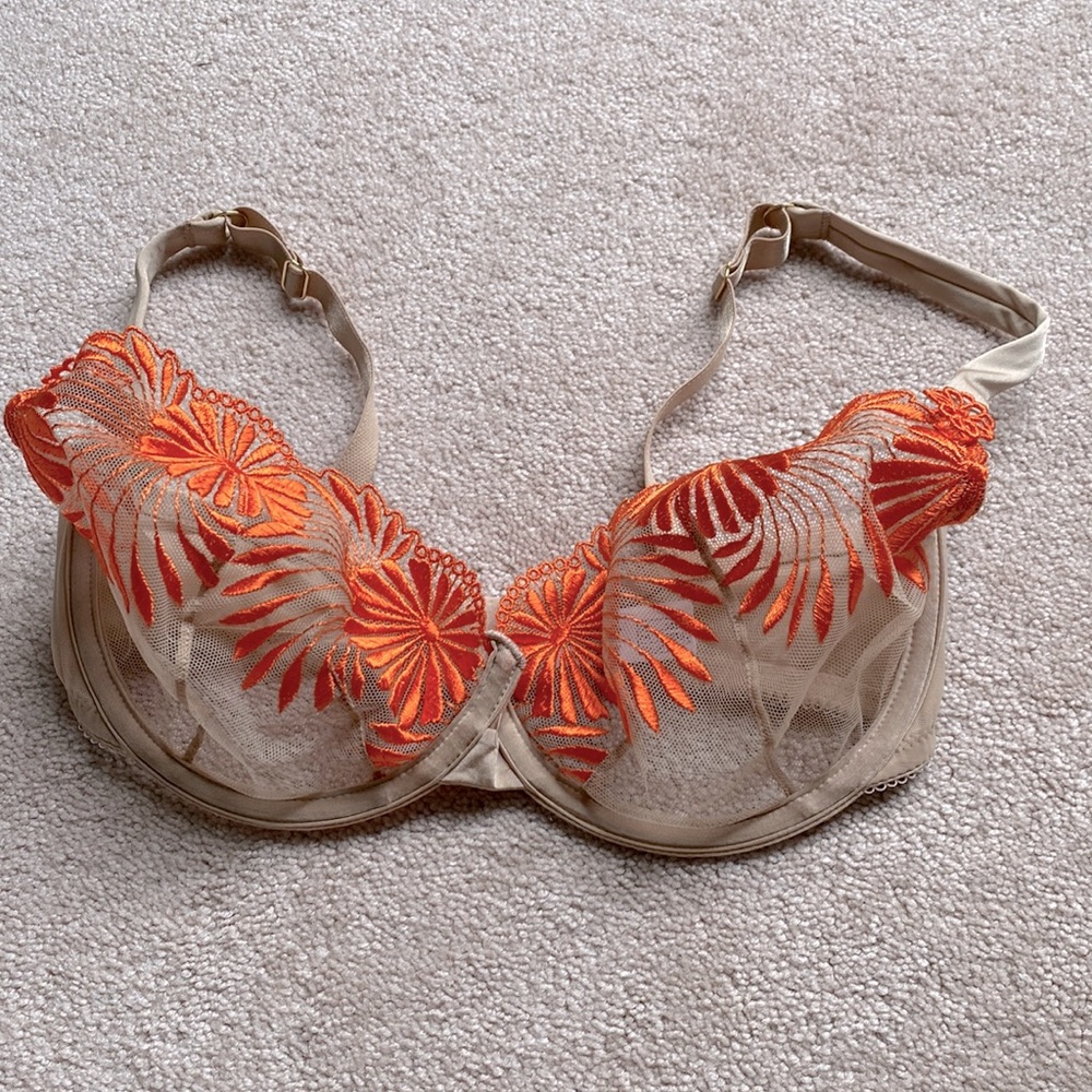 Wacoal 32DD
